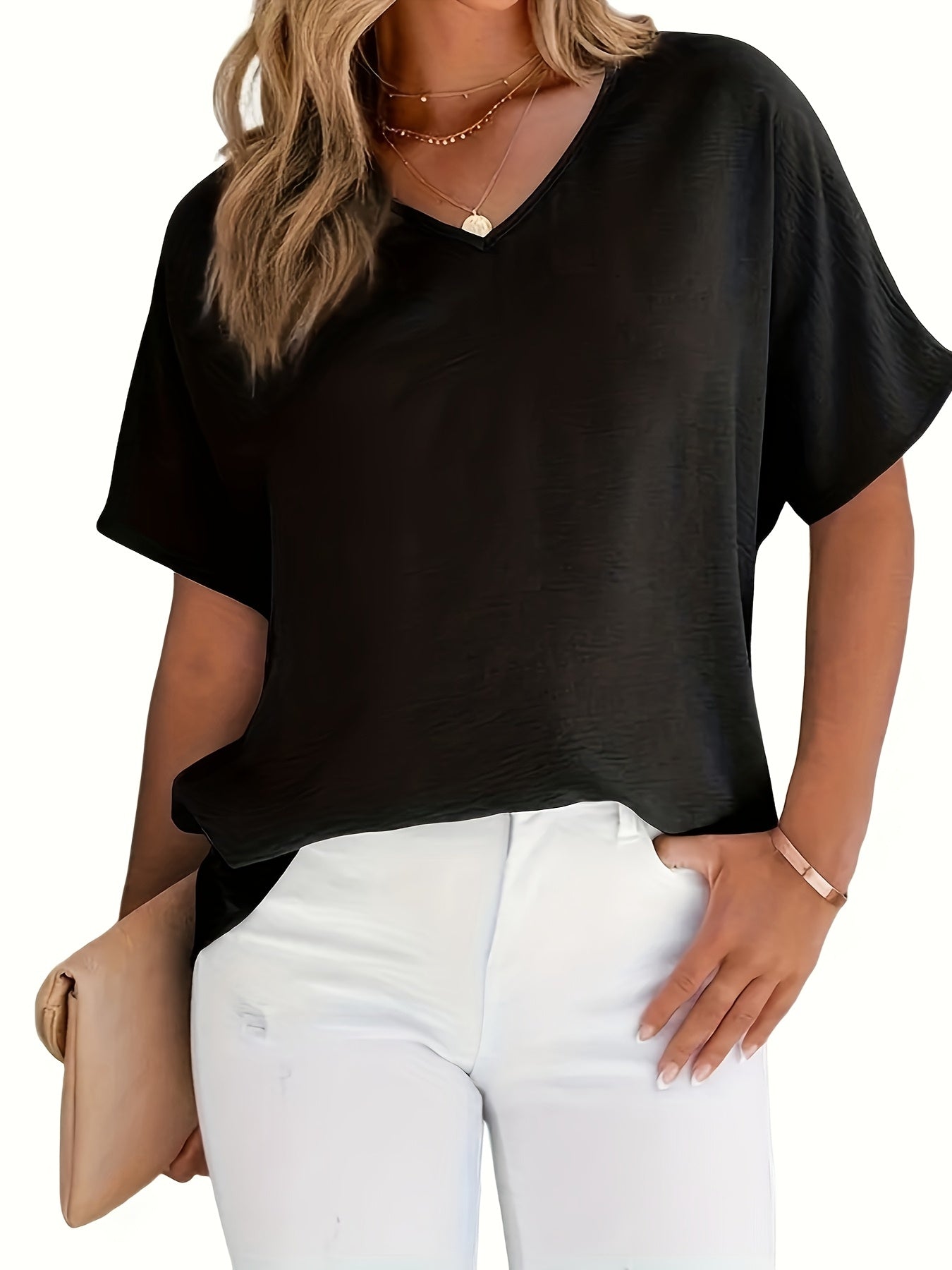 Blusa negra con cuello en V para mujer: una camisa elegante, informal y chic para looks cotidianos y formales. le Non-See-Through Office or Party Top - Women's Professional Attire Essentials, Ladies Blouses, Versatile Fashion, Smooth