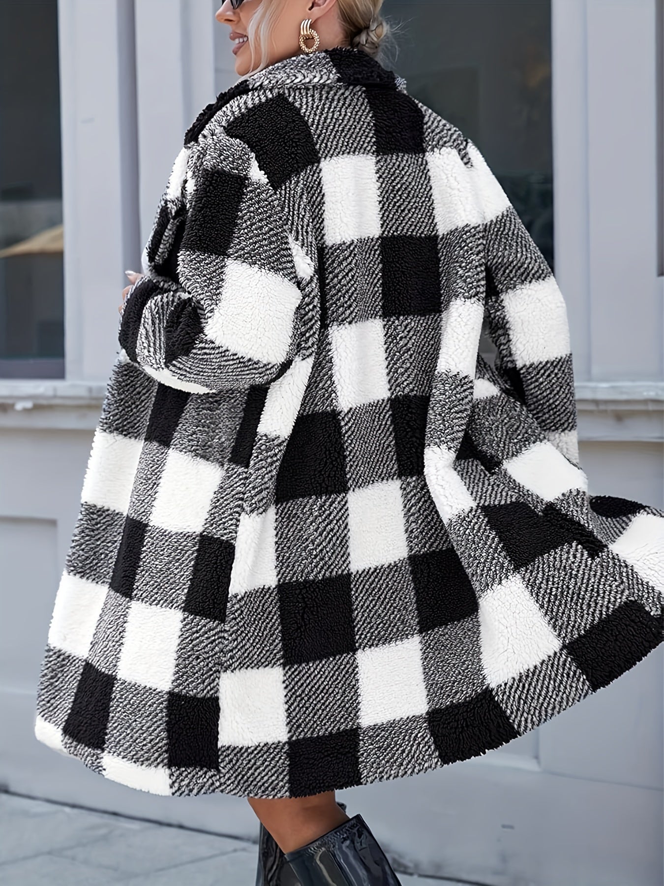 Abrigo de manga larga con botones para mujer, suave y cálido, con estampado a cuadros (negro/blanco/gris/marrón), medianamente elástico, lavable a máquina, elegante prenda de abrigo para otoño-invierno, ideal para ocasiones informales y formales.