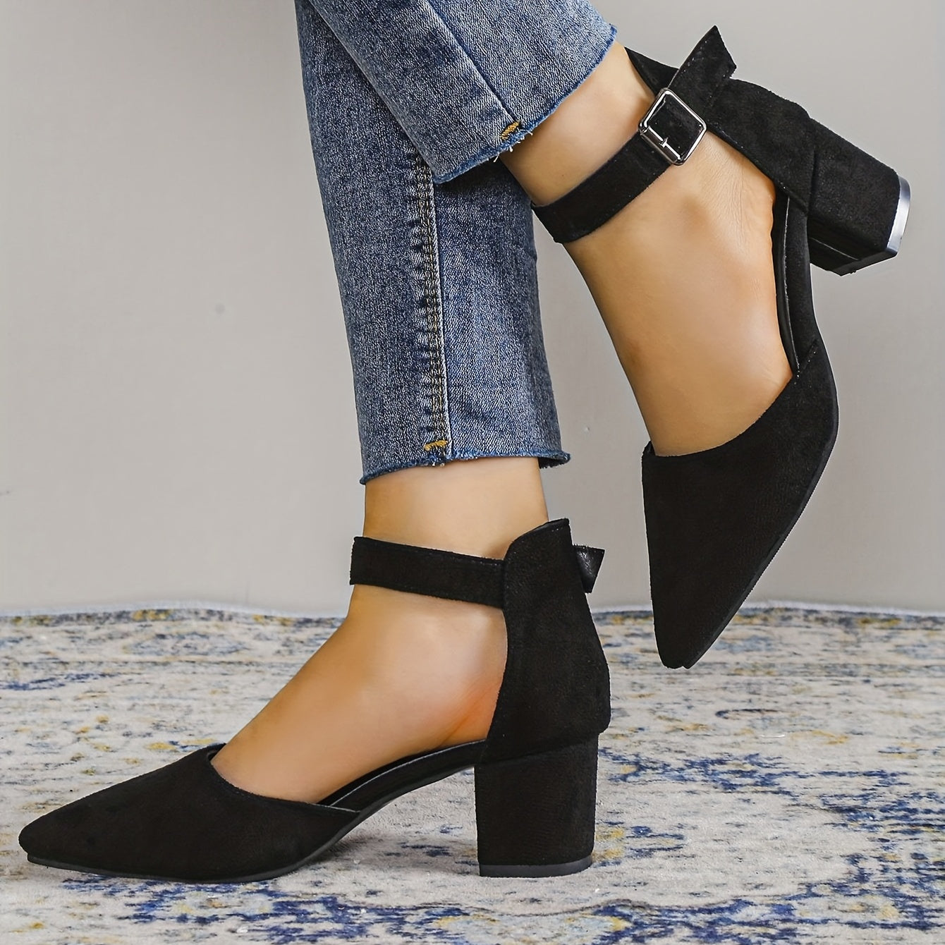 Zapatos de tacón grueso con correa al tobillo y puntera puntiaguda, de color liso y tacón medio, versátiles sandalias con correa ajustable al tobillo para caminar cómodamente y lucir un look elegante.