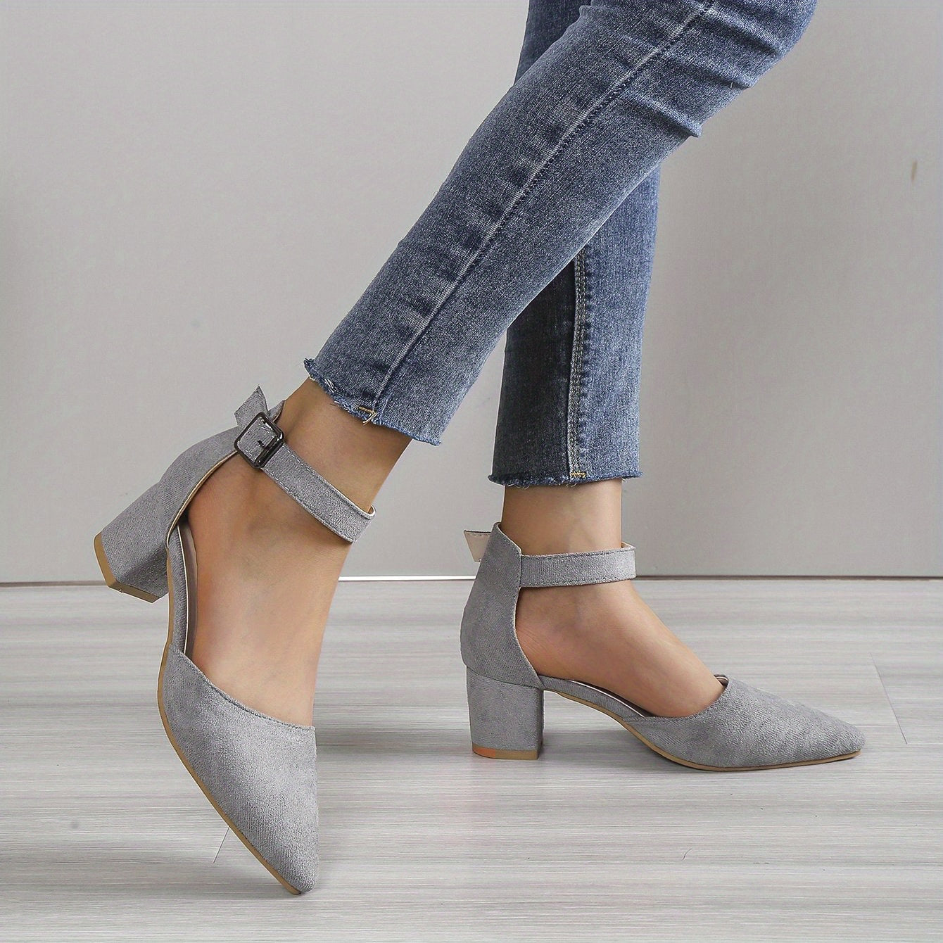 Zapatos de tacón grueso con correa al tobillo y puntera puntiaguda, de color liso y tacón medio, versátiles sandalias con correa ajustable al tobillo para caminar cómodamente y lucir un look elegante.