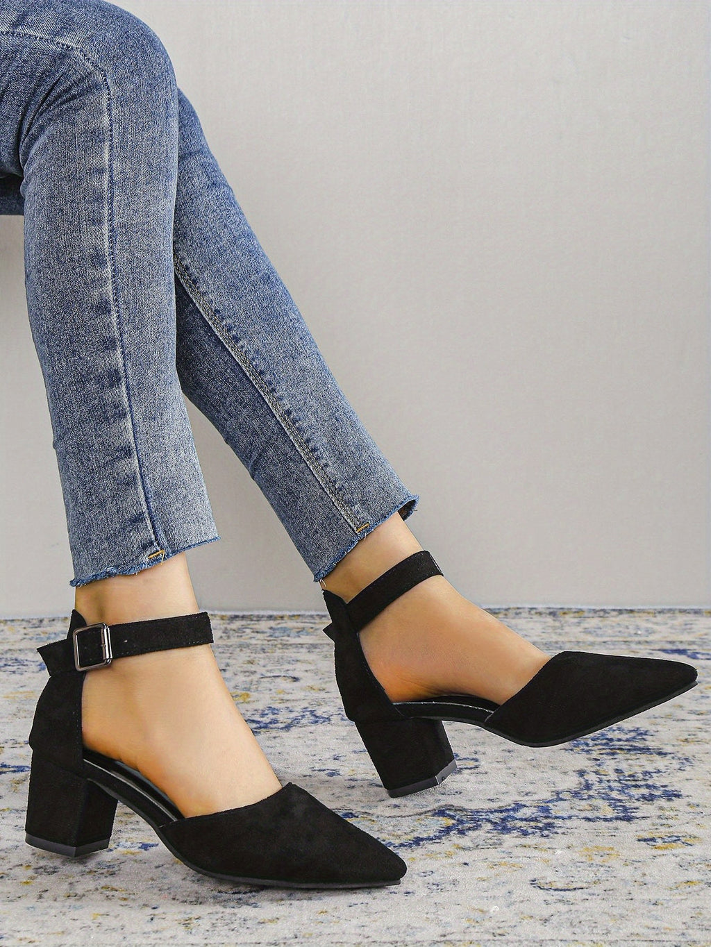 Zapatos de tacón grueso con correa al tobillo y puntera puntiaguda, de color liso y tacón medio, versátiles sandalias con correa ajustable al tobillo para caminar cómodamente y lucir un look elegante.